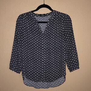 NYDJ Dark Academia Preppy Gray Polka Dot 3/4 Sleeve High Low Button Top